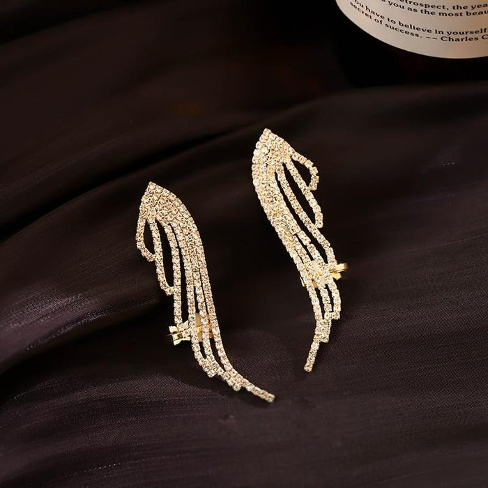 Luxury Elegant Crytal Angel wings Rhinestone Hanging Dangle Exaggerated Fashion Stud Earrings With Elegant Anti-allergy Design For Ladies and Women In New Trend Popular Style