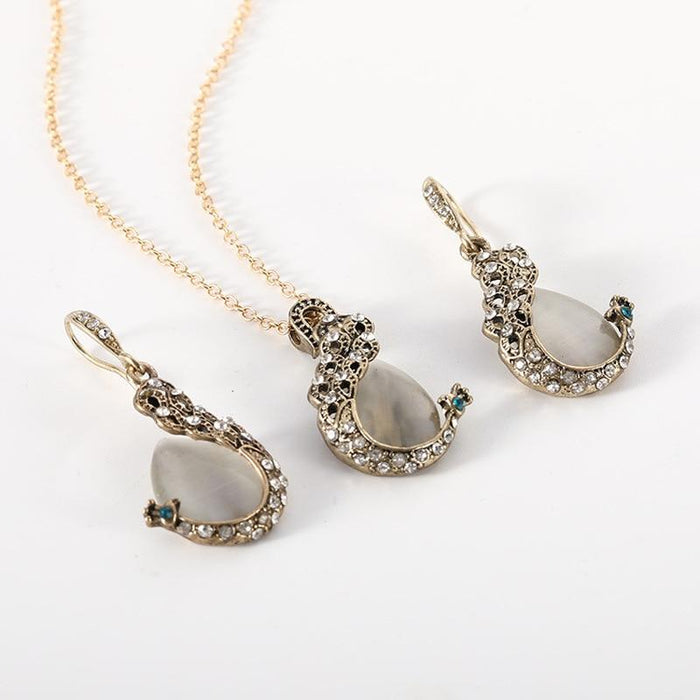 Modern Jewelry Sets For Women Elegant Water-Drop Rhinestone Elegant Pendant Luxury Necklace Hook Earrings Jewelry Set