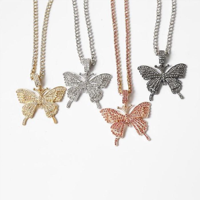 Big Elegant Butterfly Pendant Necklace Luxury Rhinestone Chain For Modern Women Bling Tennis Chain Crystal Choker Cool Necklace Women Jewelry Design