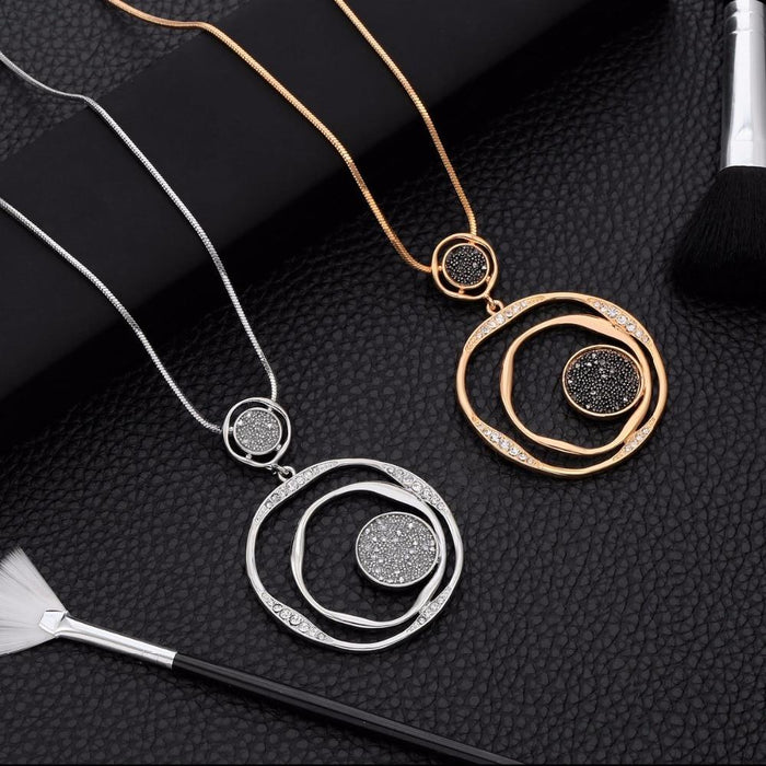 Luxury Black Crystal Pendant Necklace Gold Sweater Chain Big Circle Round Pendant Long Necklace Women Jewelry Accessories Gifts