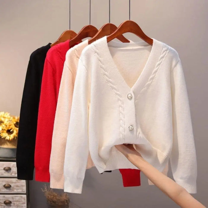 New Stunning Sweater Cardigan For Women Autumn Winter V Neck Pearl Single Breasted Loose Short Thicken Sweater Sweet