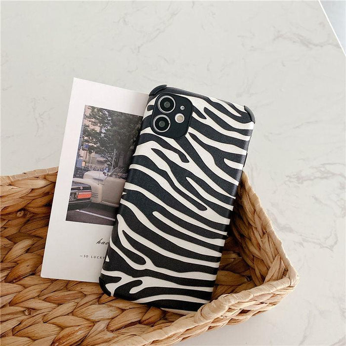 Black White Zebra Stripe Phone Case For iPhone 14 13 12 11 Pro Max XR Xs XSMax X 12 13 Mini 7 8 Plus Shockproof Soft Silicone Hard Back Scratch Resistant Cool Protective Cover