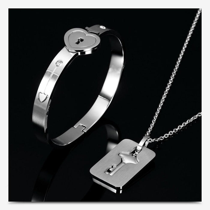 Couple Jewelry Stainless Steel Bracelet Love Heart Lock Bracelets Bangles Key Pendant Necklace Titanium Steel Couples Jewelry Romantic Gift For Valentines Day Birthday Christmas Wedding