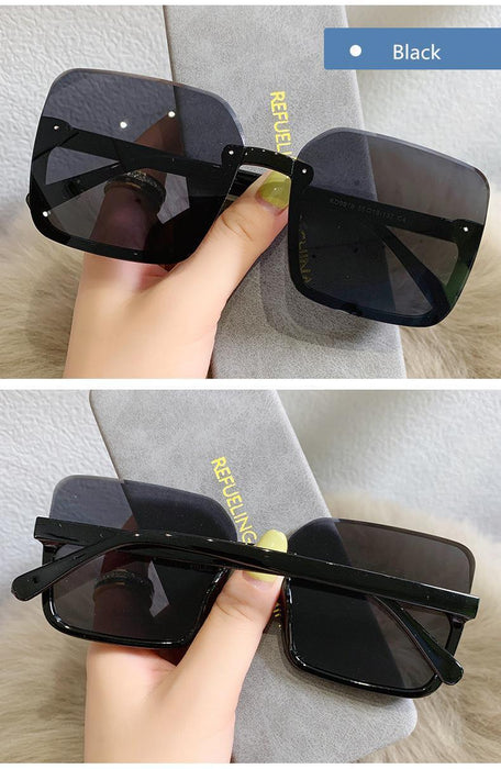 Fashion Design Women Square Sunglasses Big Frame Style Oversized Fashionable Sun Glasses For Men Popular Trendy Style Sunglasses UV400 Protection Sun Glasses