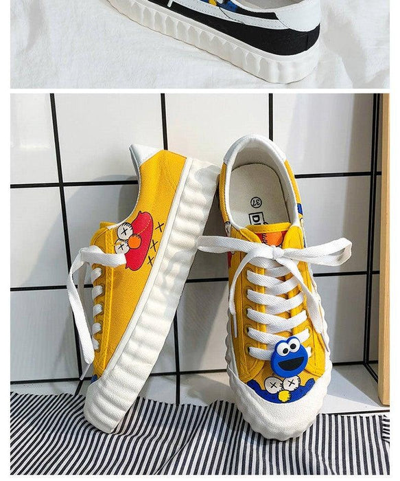 Funny Yellow Cartoon Design Sneakers Women Casual Fashion New Flat Vulcanized Sneakers Lace Up Canvas Shoes Men Comfortable Canvas Flats Summer Fashion Lace-up Sneakers