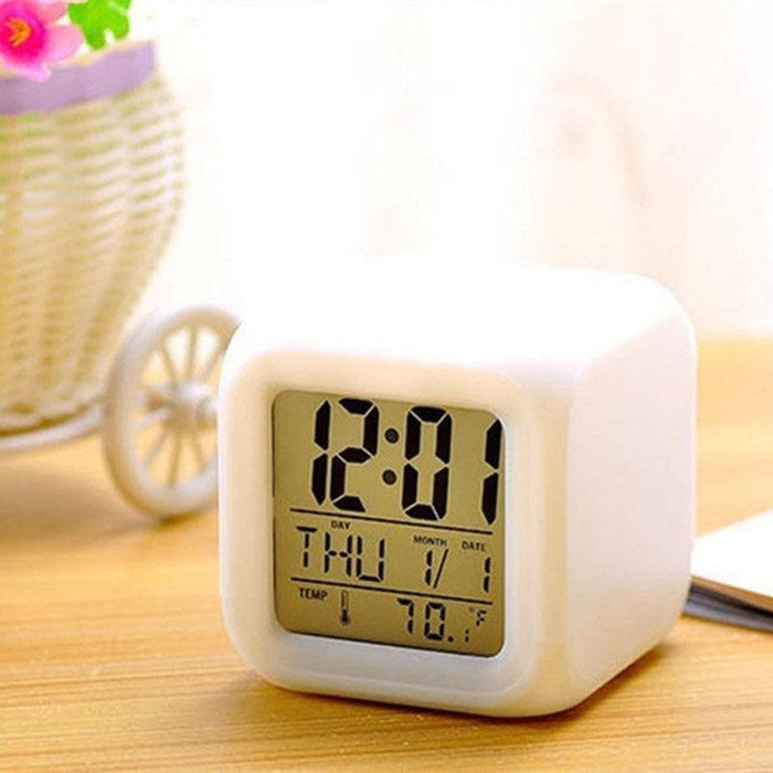 LED Digital Smart Alarm Clock Electronic Desktop Clocks LCD Display Showing Time Alarm Date Bedside Alarm Clocks with Snooze for Bedroom Kitchen Office Battery Operated  Watch Table Electronic Desktop Clocks USB Wake Up Clock Wake Up Time