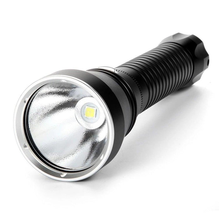 Powerful LED Rechargeable Dive Flashlight Cree Diving Flashlight Underwater Waterproof High Lumen LED Scuba Diving Torch Flashlight For Scuba Diving Underwater Torch - STEVVEX Lamp - 200, Flashlight, Headlamp, Headlight, lamp, LED Flashlight, LED Headlamp, LED Headlight, Rechargeable Flashlight, Rechargeable Headlight, Torchlight, Waterproof Flashlight, Waterproof Headlamp, Waterproof Headlight, Waterproof Headtorch, Waterproof Torchlight - Stevvex.com