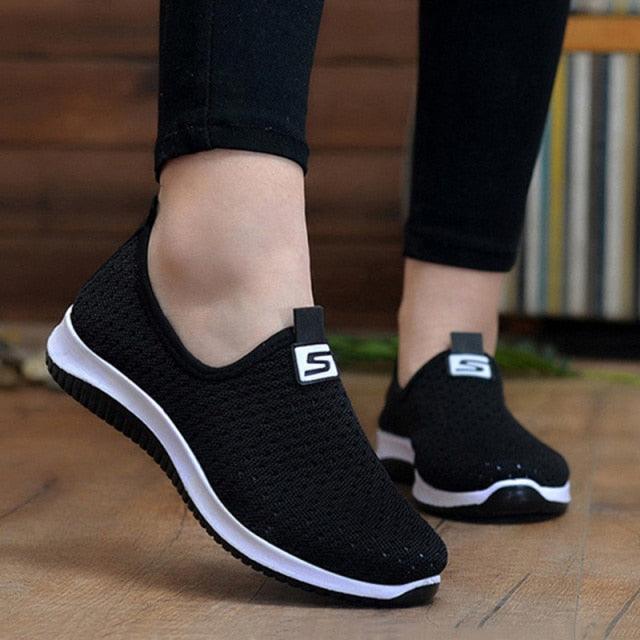 Women's Sneakers Espadrrilles Breathable Mesh Summer Shoes For Women Walking Solid Non Slip Casual Shoes Girls Tennis Slip On Sneakers Lightweight Comfortable Mesh Casual Sneakers